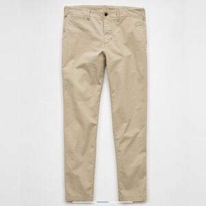 New American Eagle Flex Slim Khaki Pants